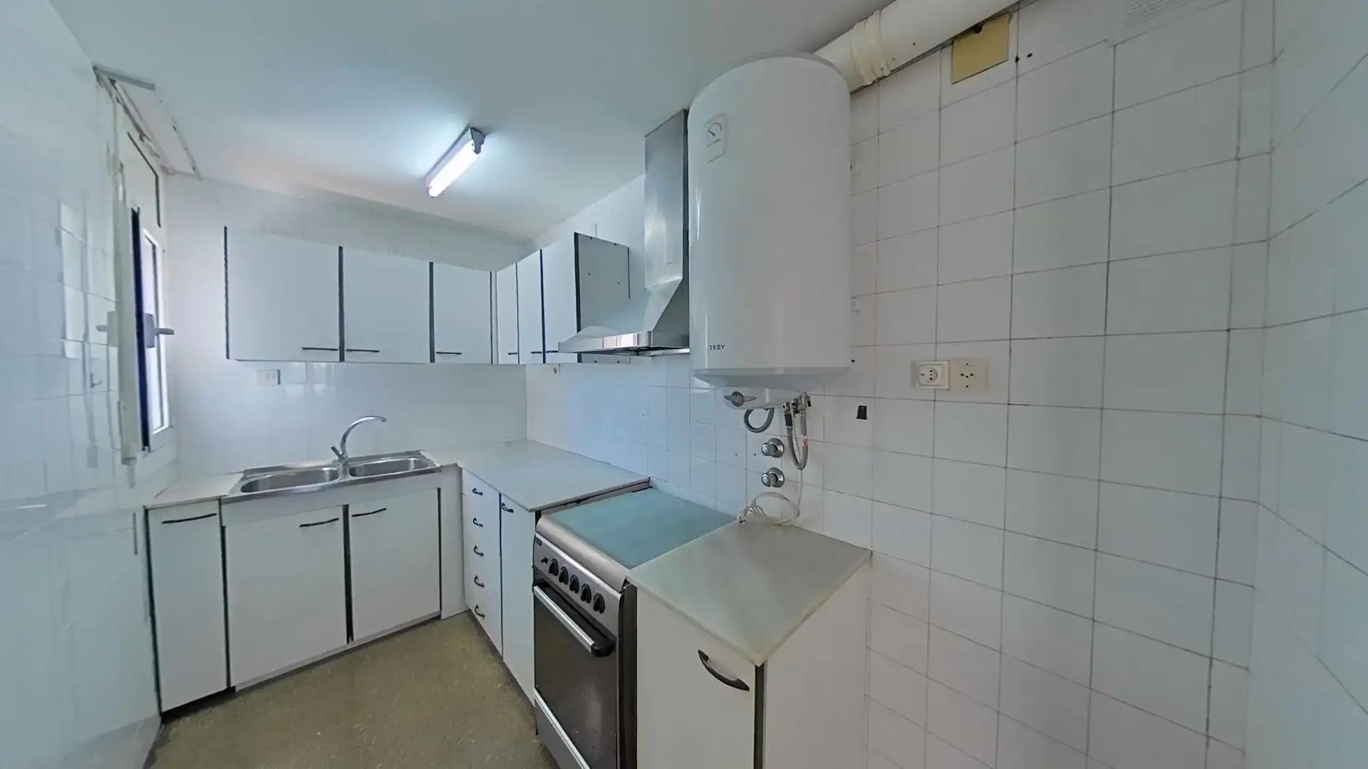 Kitchen of Flat for sale in Sant Sadurní d'Anoia  with Balcony