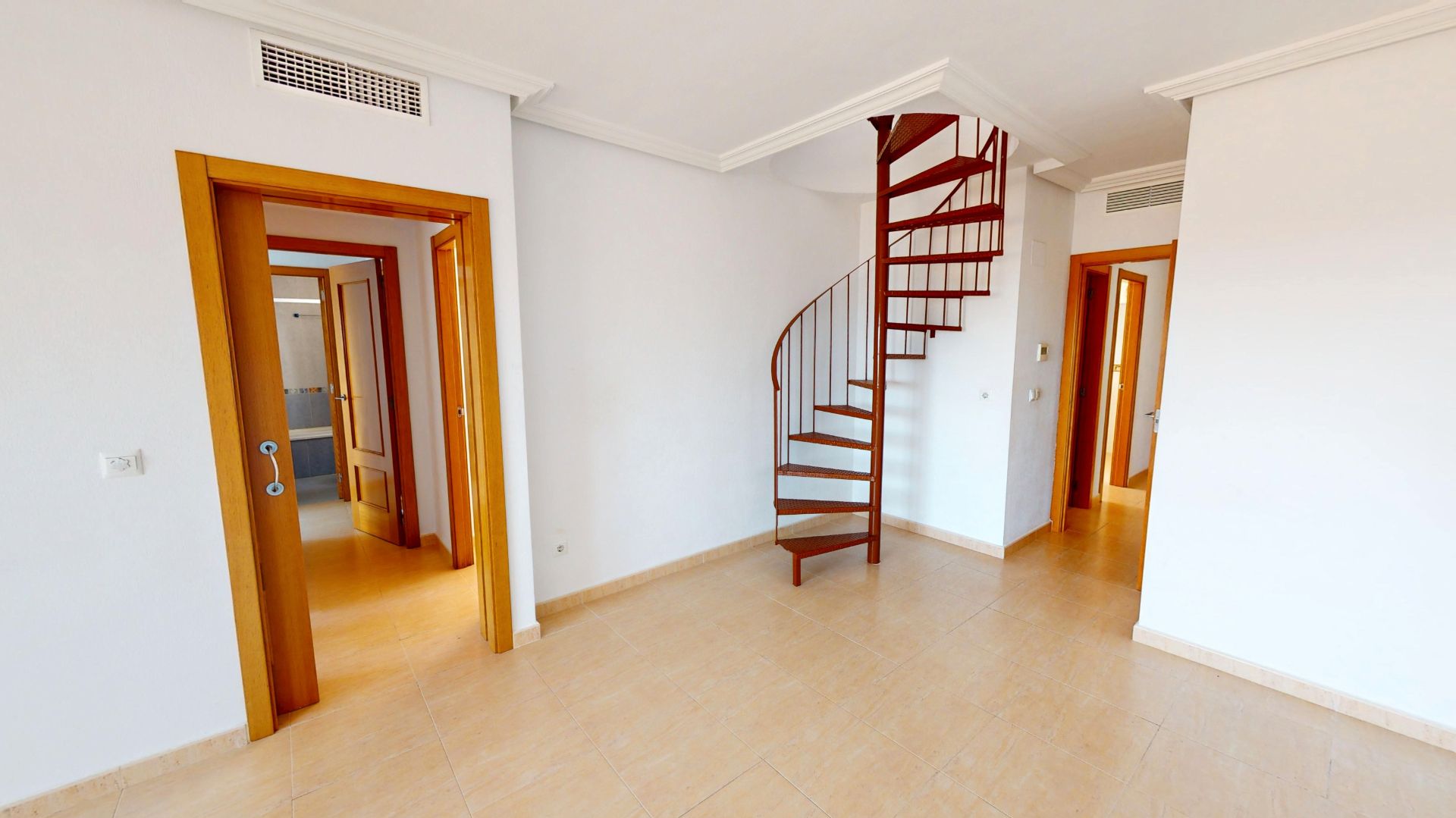 Attic for sale in San Vicente del Raspeig / Sant Vicent del Raspeig  with Air Conditioner, Terrace and Storage room