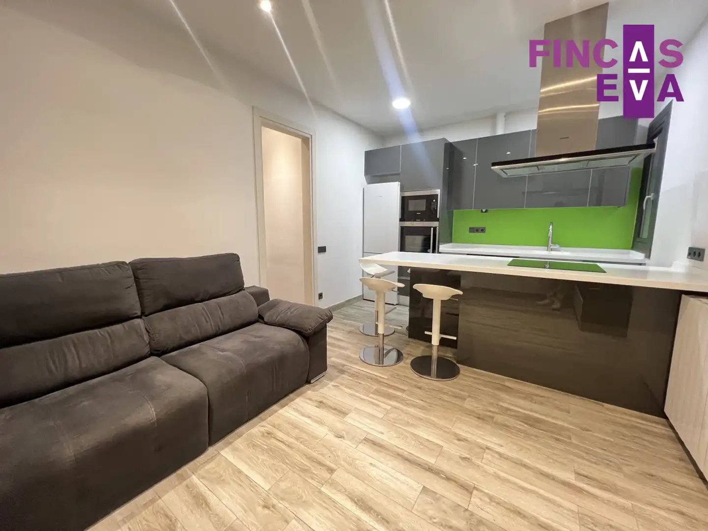 Cocina de Piso en venta en Barcelona con Calefacción, Parquet y Balcón