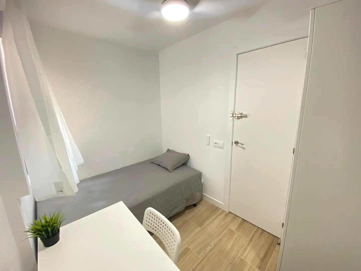 Room in Calle de la Garganta de Aísa, 1, Numancia