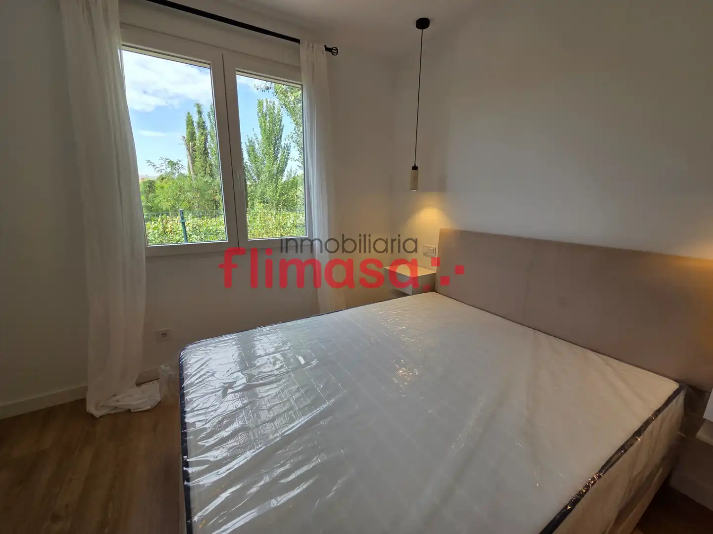 Dormitori de Apartament en venda en Móstoles amb Aire condicionat, Calefacció i Moblat