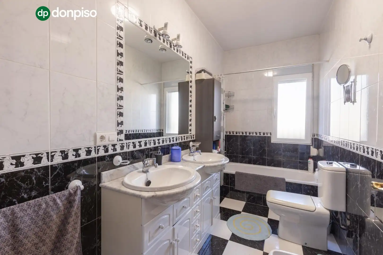 Bany de Casa o xalet en venda en Armilla amb Aire condicionat i Terrassa