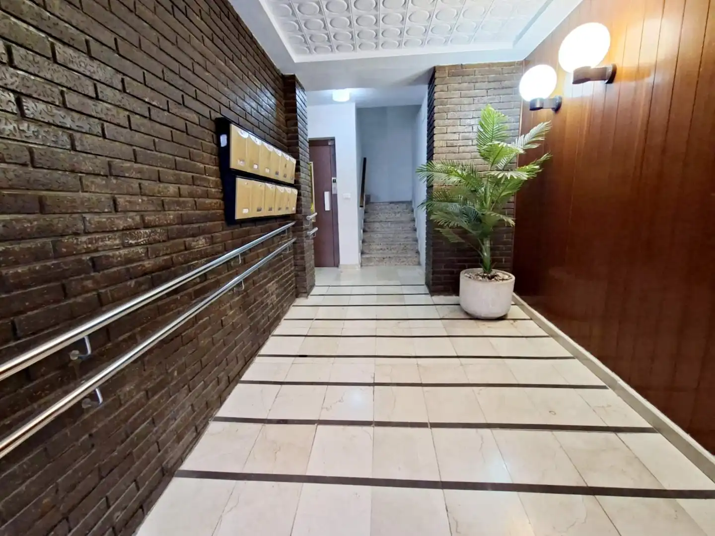 Piso con terraza en venta en Benalúa - Babel
