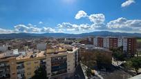 Vista exterior de Àtic en venda en Mollet del Vallès amb Aire condicionat, Calefacció i Terrassa