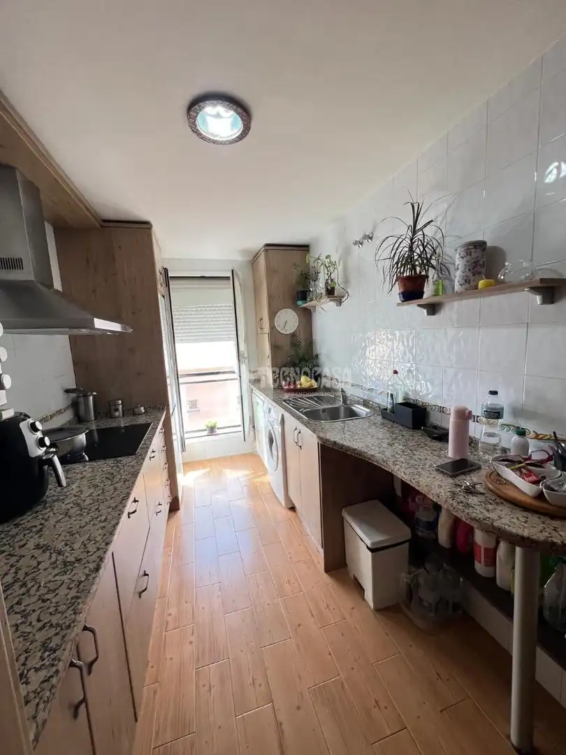 Cocina de Piso en venta en Dos Hermanas con Terraza