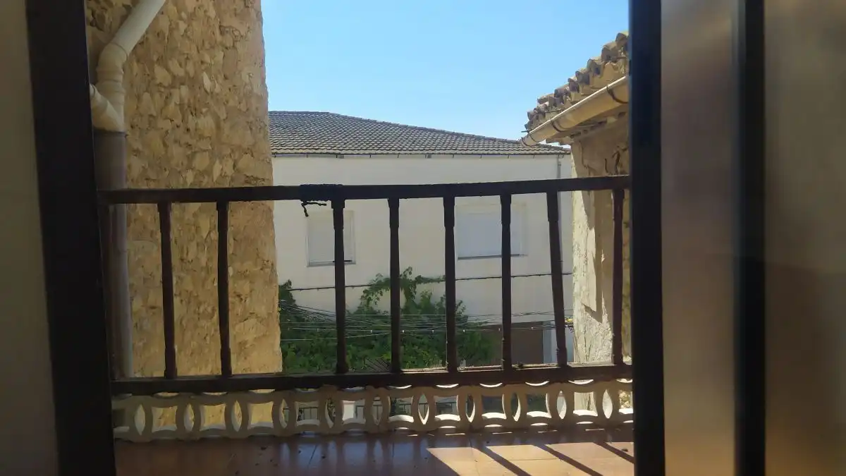 Balcony of Houses for sale in Mahora  with Terrace and Storage room