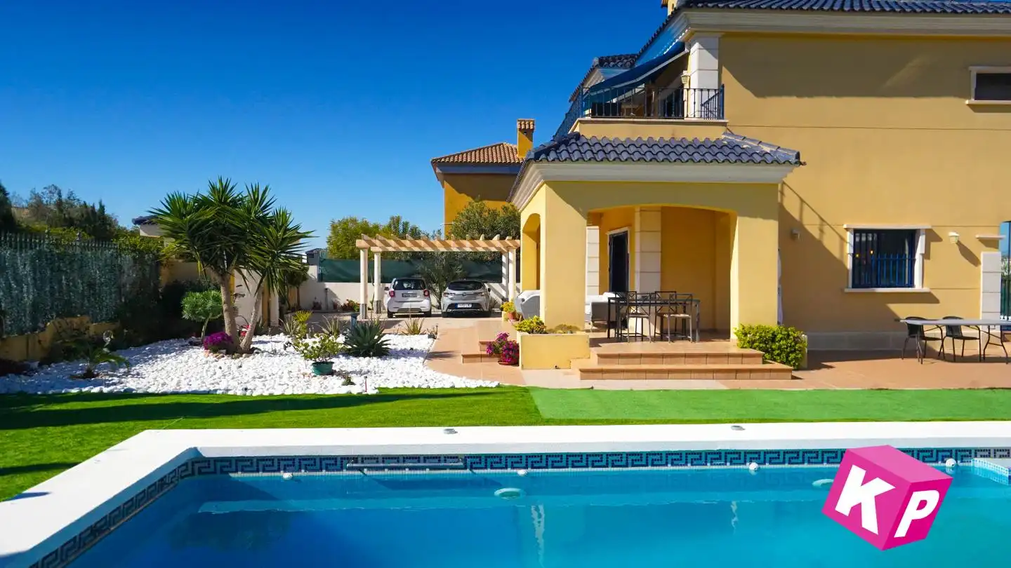 Casa con piscina en venta en Dencarnita Alonso, imagen 4
