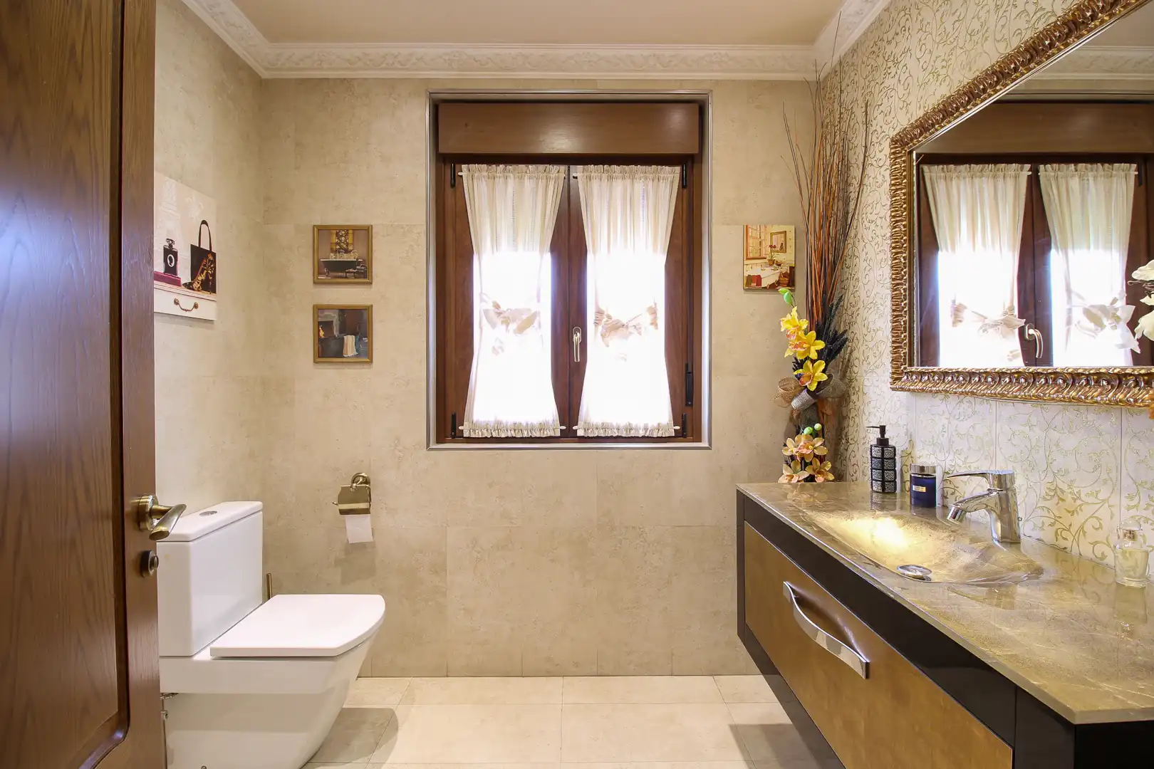 Baño de Casa o chalet en venta en Santa Cruz de Bezana con Calefacción, Jardín privado y Terraza