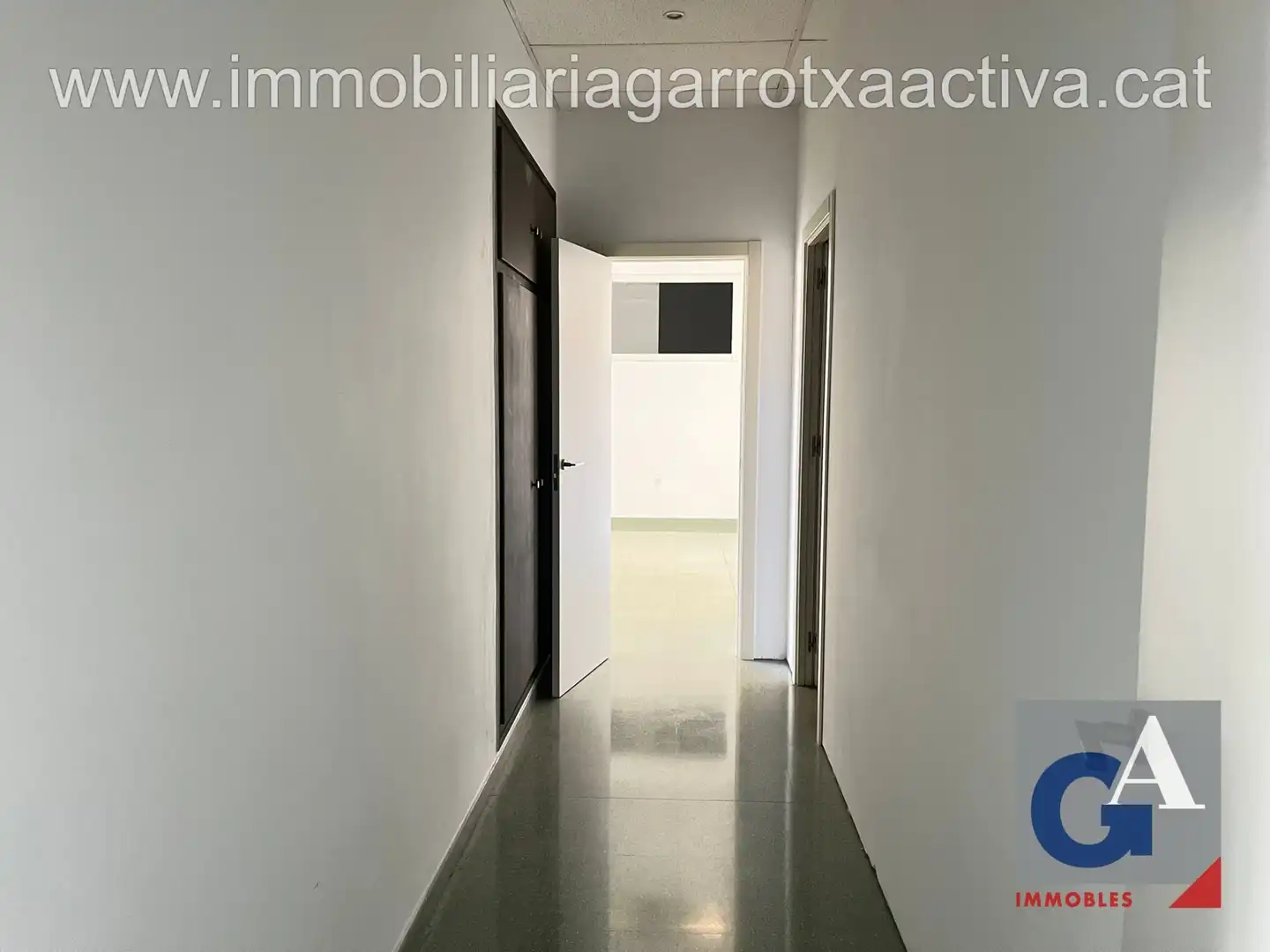 Business premises for sale in Olot, imagen 5