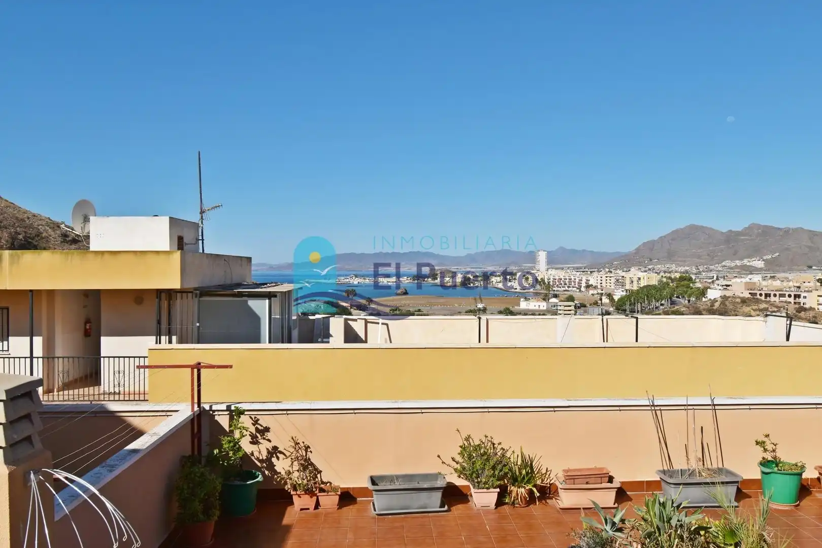 Vista exterior de Apartamento en venta en Mazarrón con Amueblado