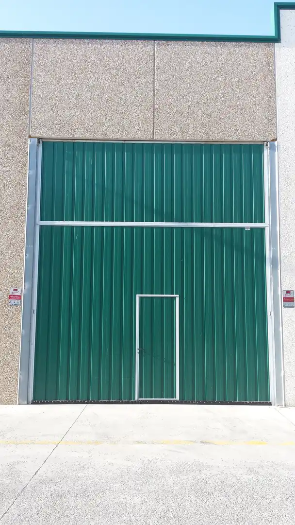 Industrial building for sale in Zona Rural
