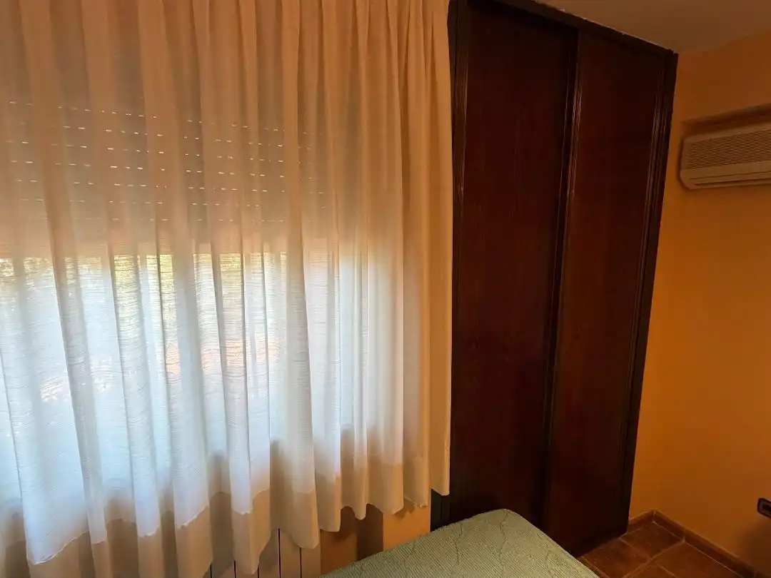 Dormitori de Casa o xalet en venda en Uceda amb Aire condicionat, Calefacció i Jardí privat