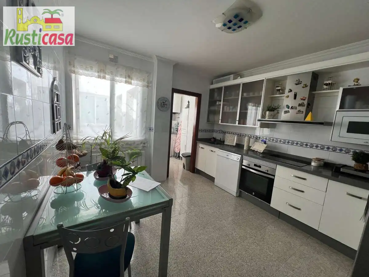 Kitchen of Attic for rent in Bailén  with Air Conditioner, Terrace and Furnished