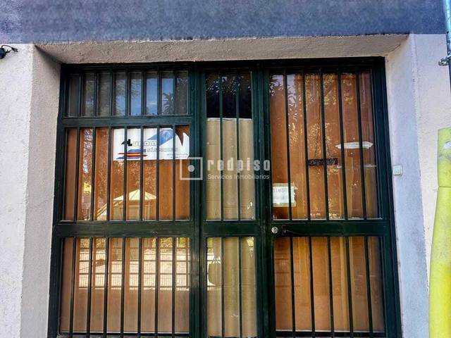 Local comercial en Alquiler en ESCALONA en Aluche
