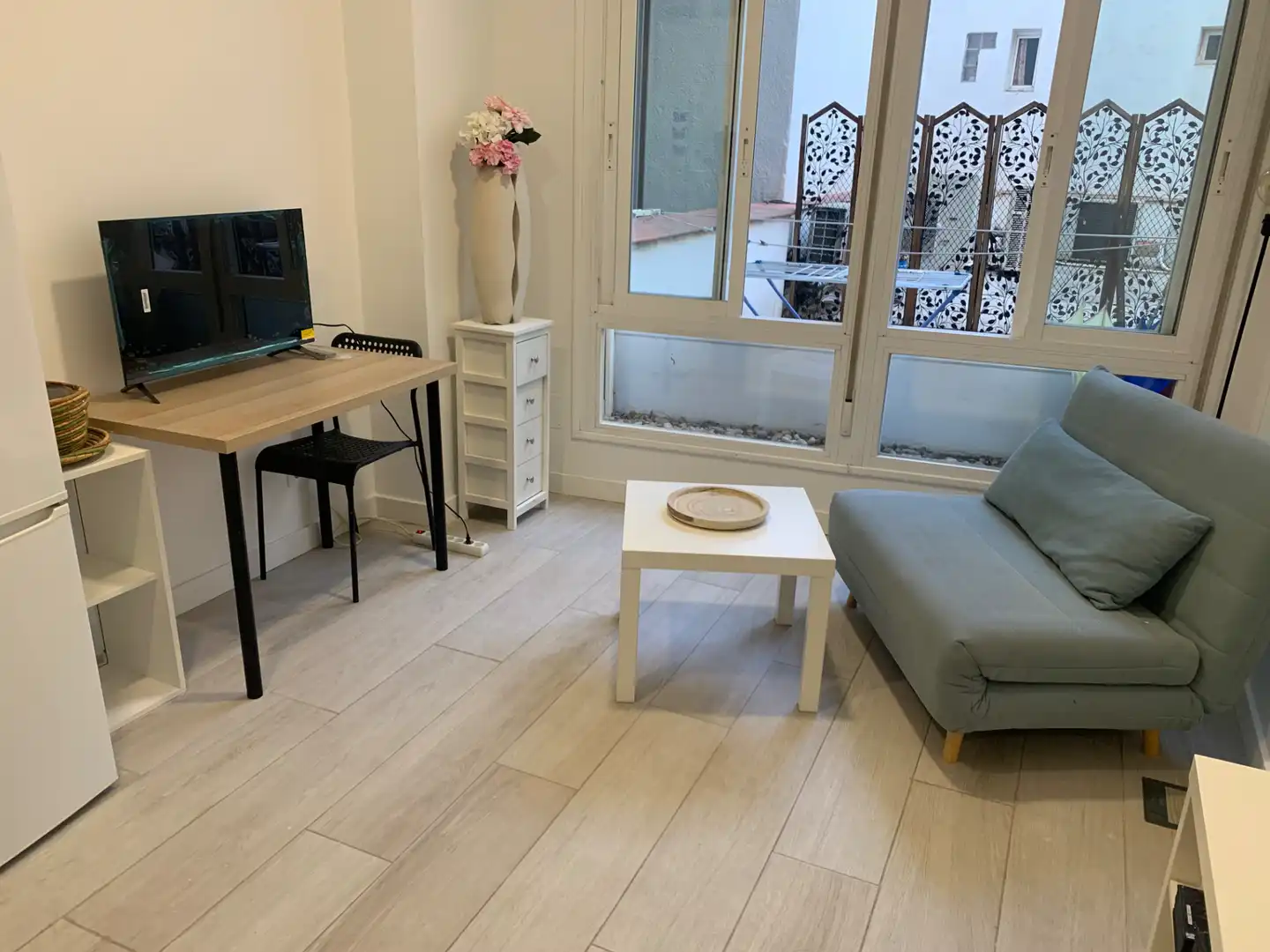 Living room of Study for rent in Madrid  with Air Conditioner, Heating and Furnished