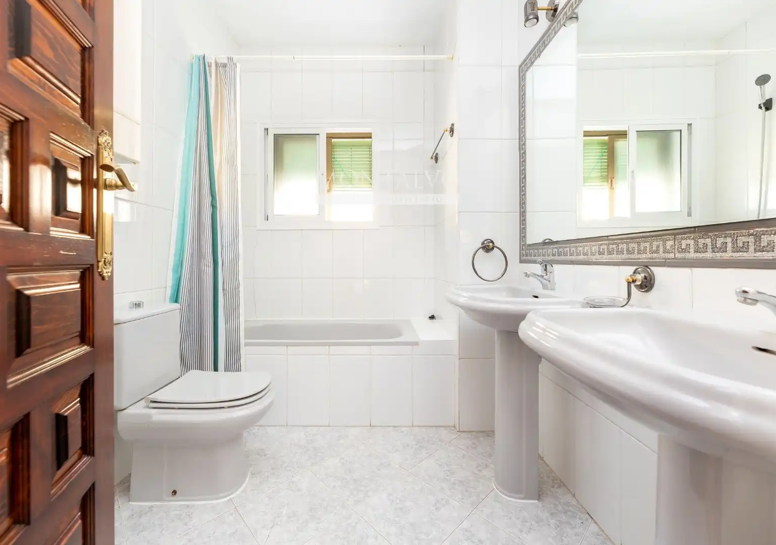 Badezimmer von Haus oder Chalet zum Verkauf in Atarfe mit Heizung, Terrasse und Abstellraum