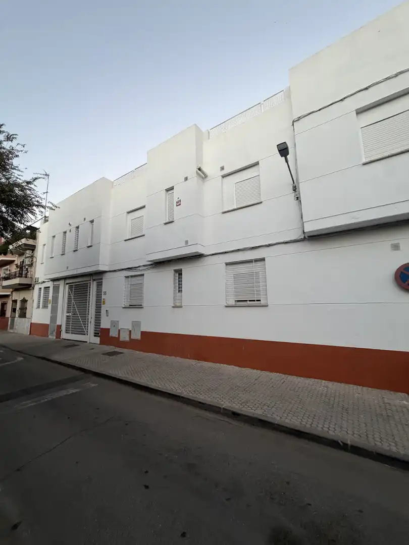 Vista exterior de Pis en venda en La Pañoleta