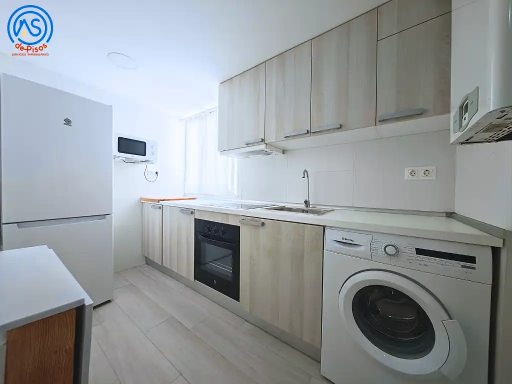 Flat for rent in Calle de Miraflores, 12, La Granja