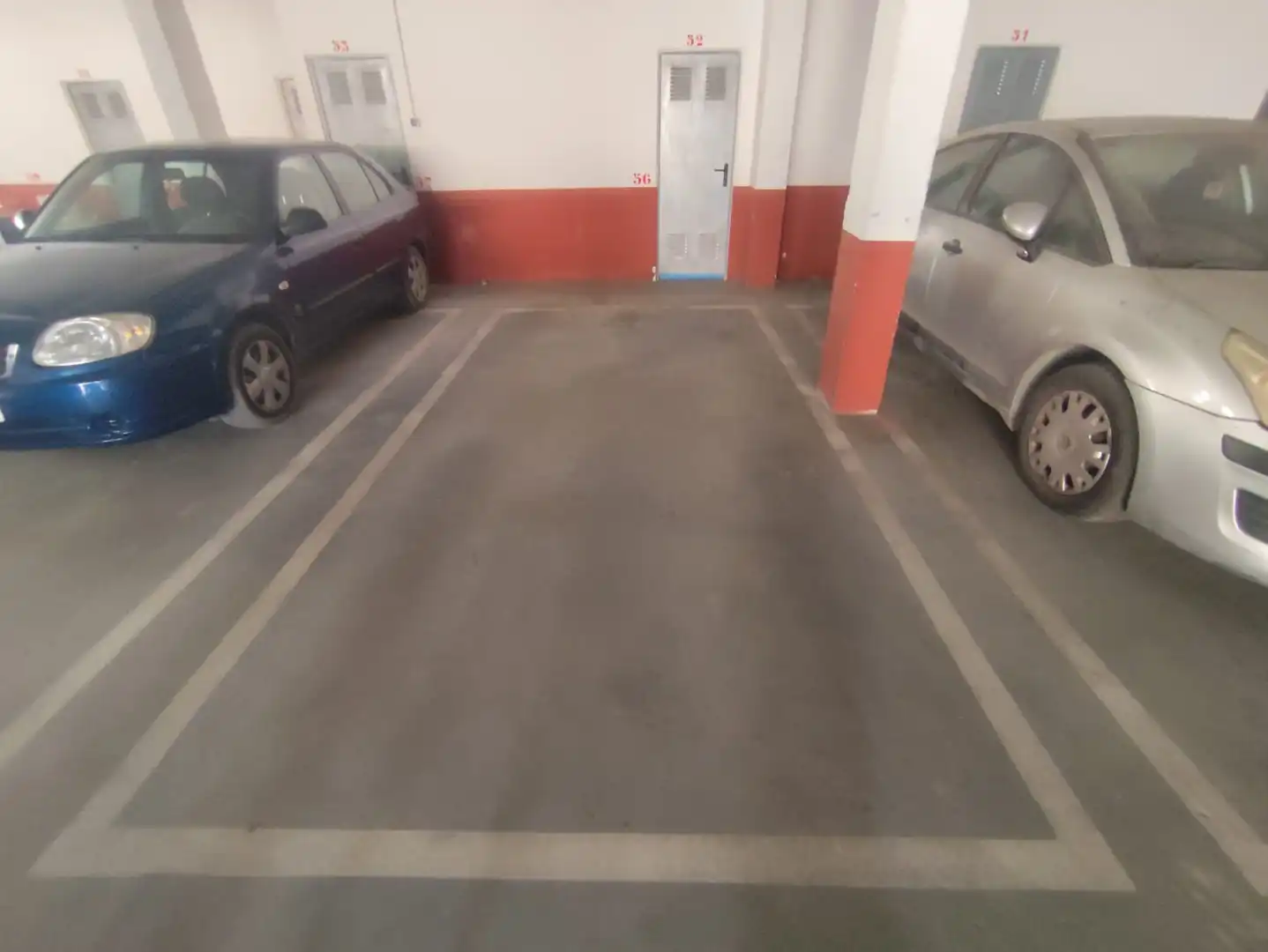 Einzelparkplatz zum Verkauf in Calle 28 de Febrero, imagen 3