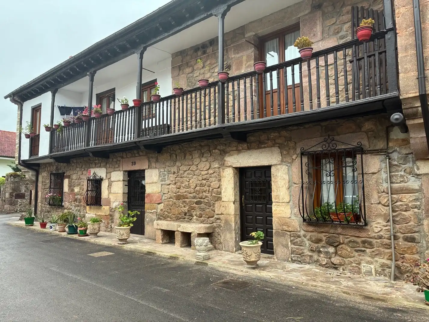 Vista exterior de Finca rústica de lloguer en Cabezón de la Sal amb Traster, Moblat i Forn