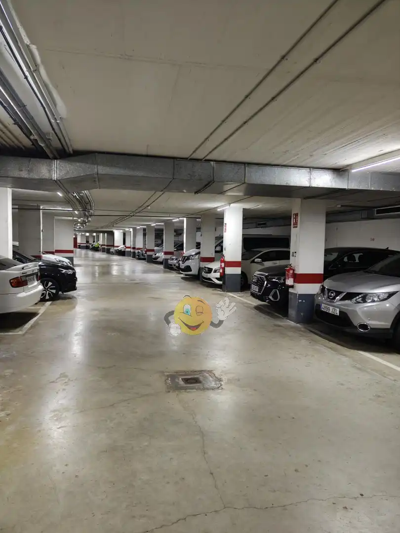 Garage for rent in Av. Can Marçet, 18, La Vall d'Hebron