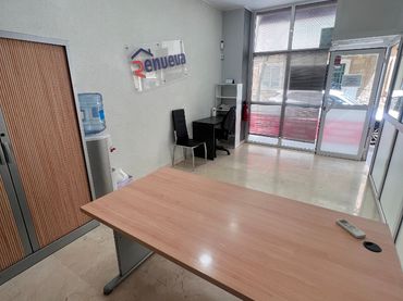 Local comercial en venda a Centre