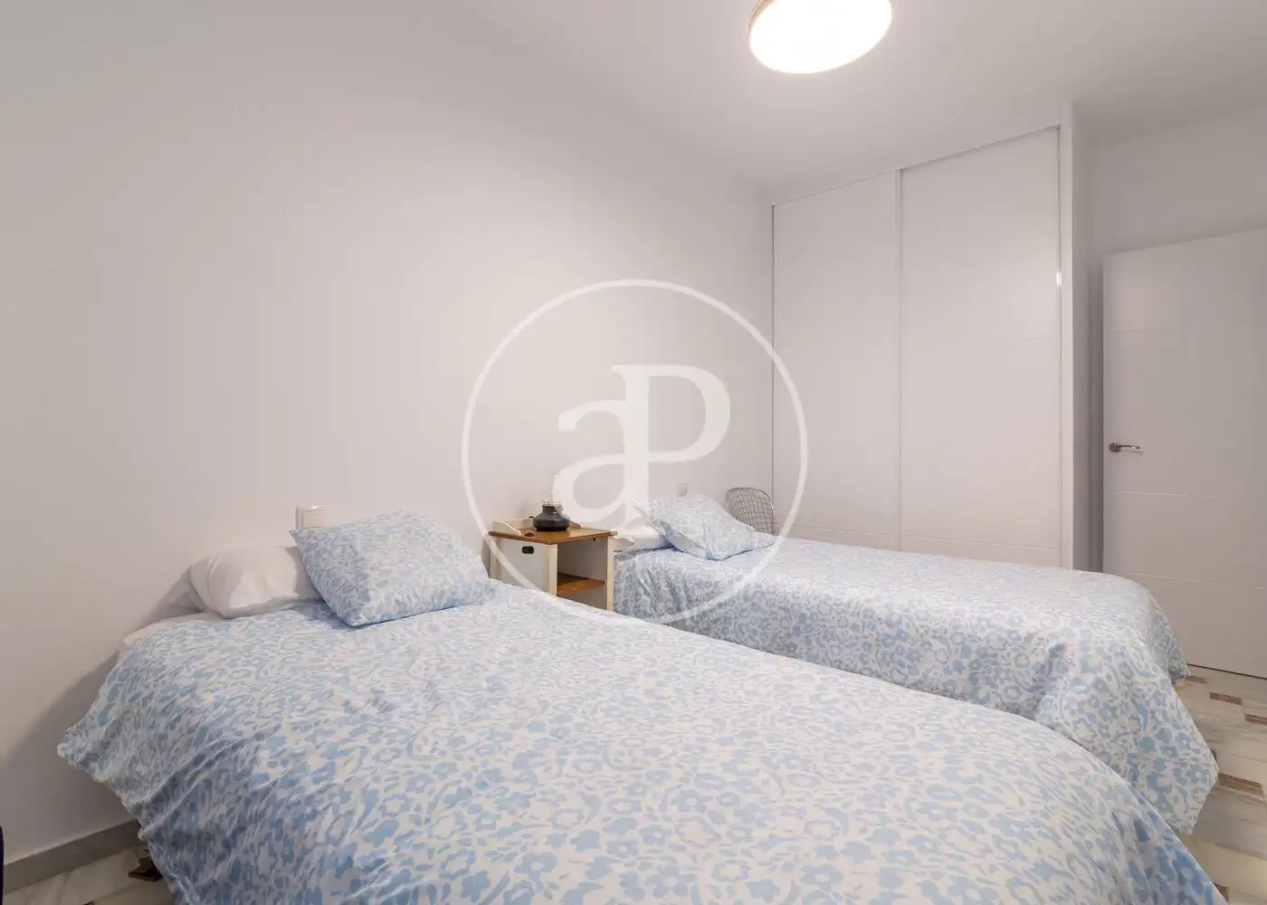 Schlafzimmer von Wohnung zur Miete in Madrid mit Klimaanlage, Heizung und Möbliert