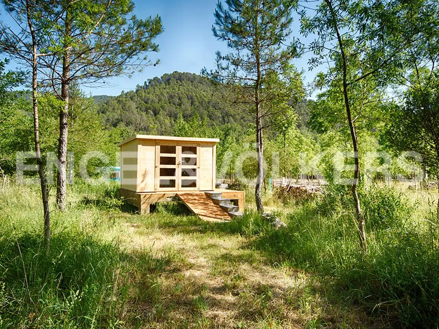 Jardí de Finca rústica en venda en Sant Llorenç de la Muga amb Calefacció i Traster
