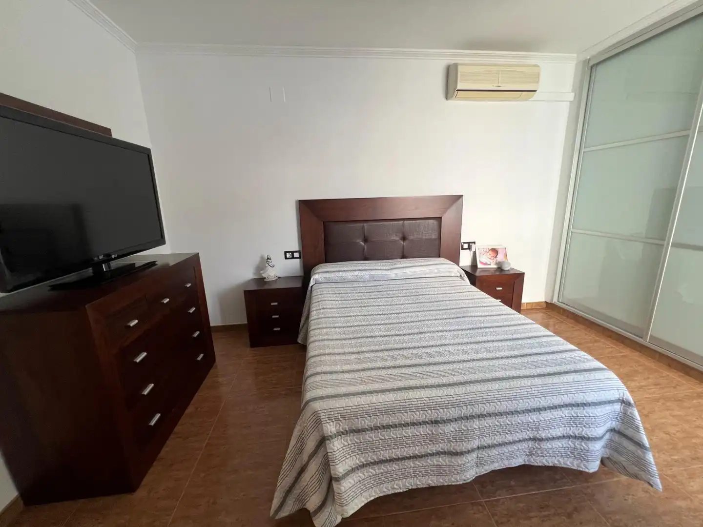 Dormitori de Casa adosada en venda en Sagunto / Sagunt amb Aire condicionat, Calefacció i Terrassa