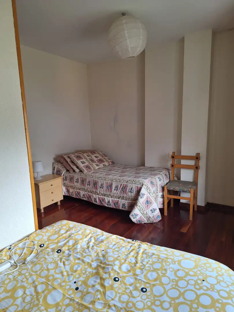 Dormitori de Casa adosada en venda en Hermandad de Campoo de Suso amb Jardí privat