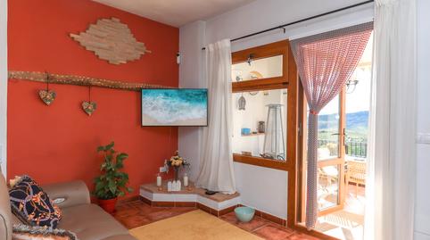 Foto 4 de Casa adosada en venta en Calle Corrales, Alozaina, Málaga