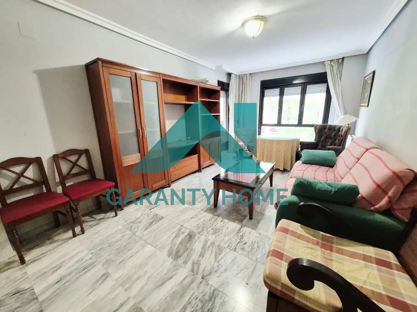 Vista exterior de Piso en venta en Cáceres con Terraza, Trastero y Amueblado