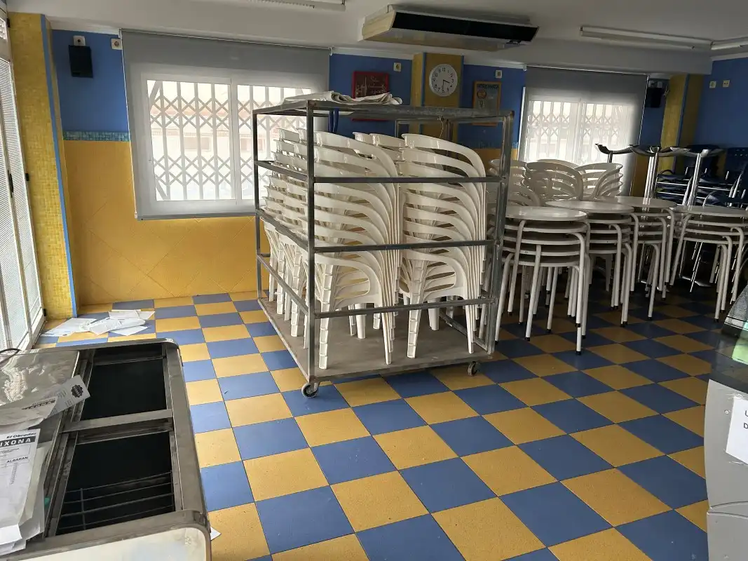 Local comercial en venda a Carrer M. Sanchis Guarner, imagen 8
