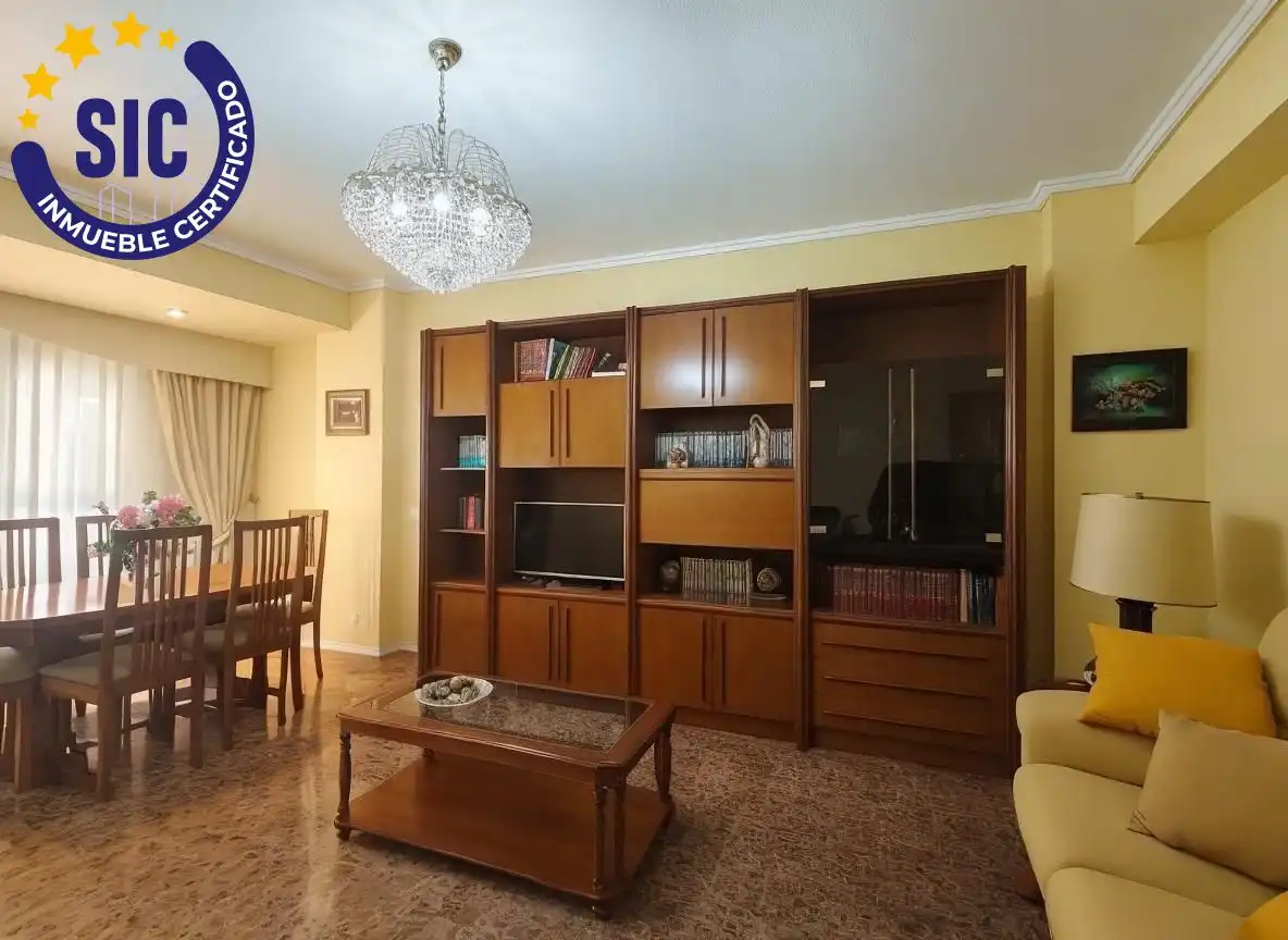 Sala d'estar de Pis en venda en Valencia amb Aire condicionat i Calefacció