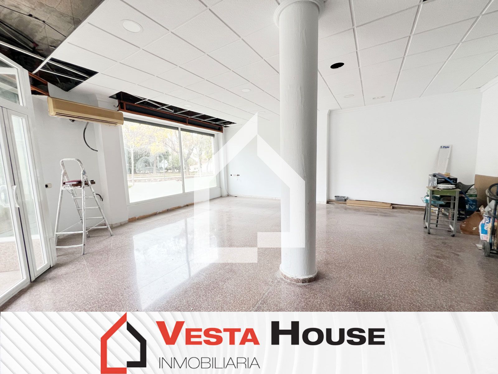 Local de lloguer a Calle Pérez Galdós, Norte