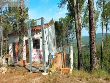 Terrenos y solares en venta en camí de la Miranda