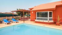 Swimming pool of House or chalet for sale in La Oliva  with Air Conditioner, Terrace and Swimming Pool