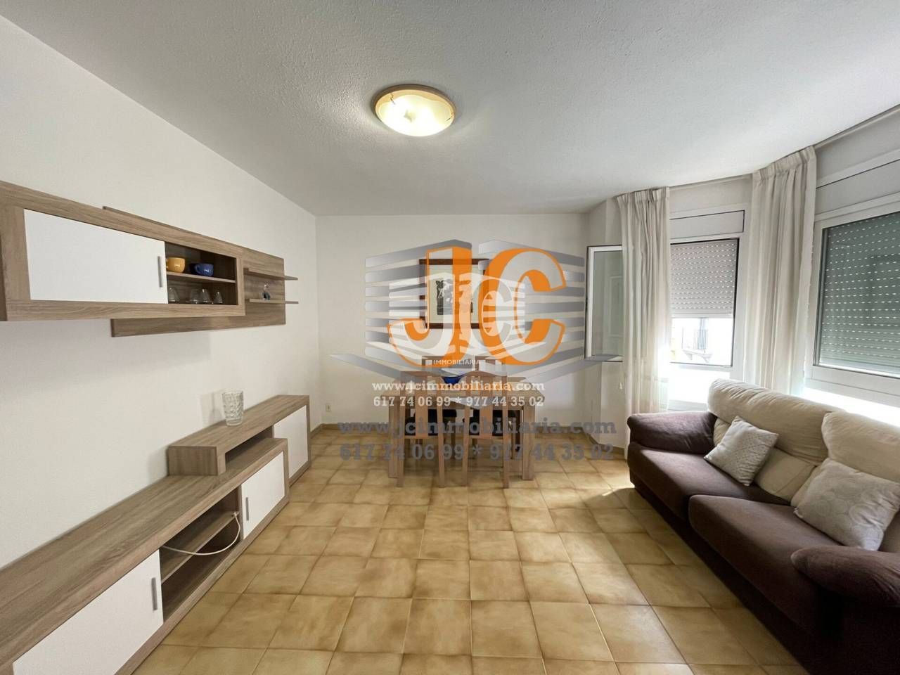 Living room of Flat to rent in Tortosa  with Storage room and Furnished