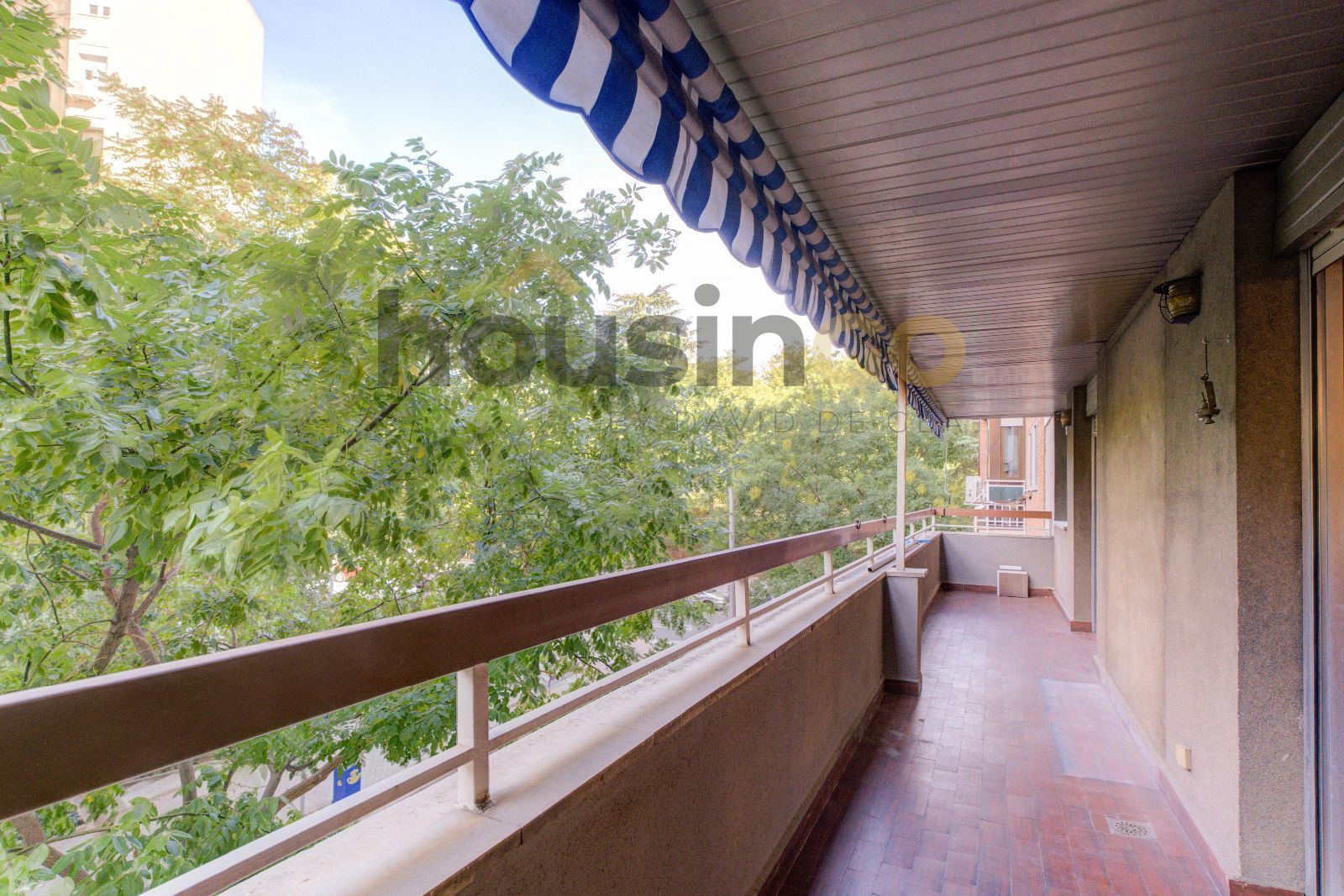 Exterior view of Flat for sale in  Madrid Capital  with Parquet flooring, Terrace and Oven