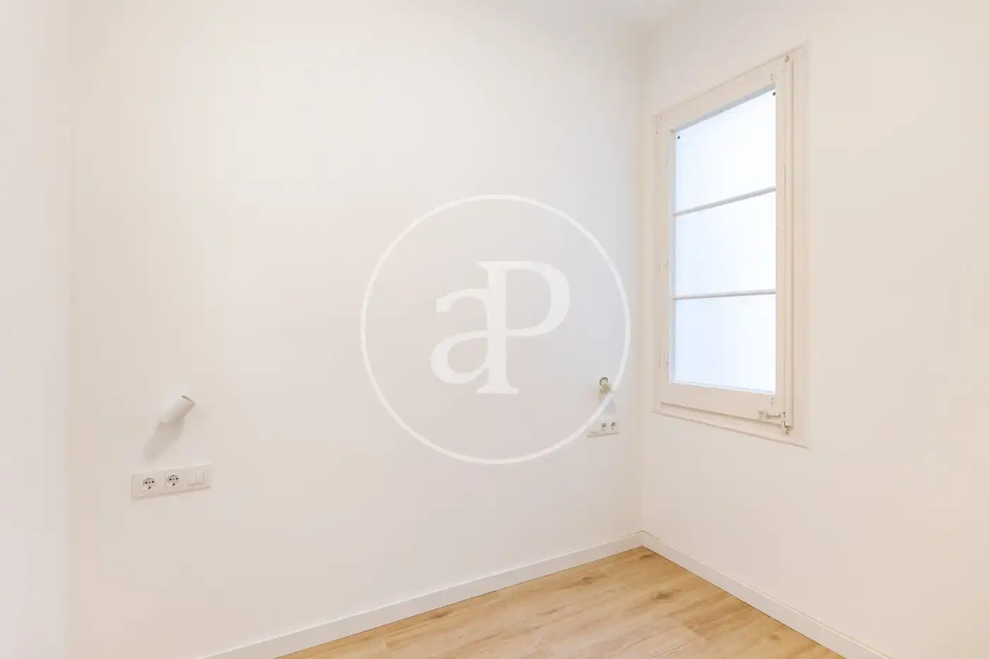 Bedroom of Flat for sale in Barcelona  with Air Conditioner and Heating