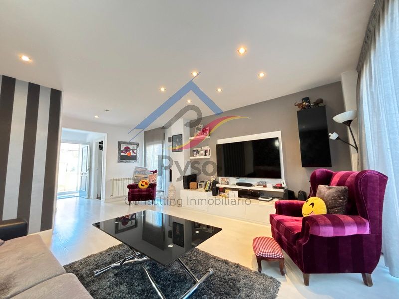 Living room of House or chalet for sale in Santander  with Heating, Private garden and Parquet flooring