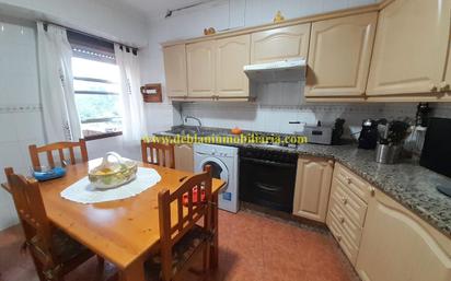 Kitchen of Flat for sale in Tui  with Heating
