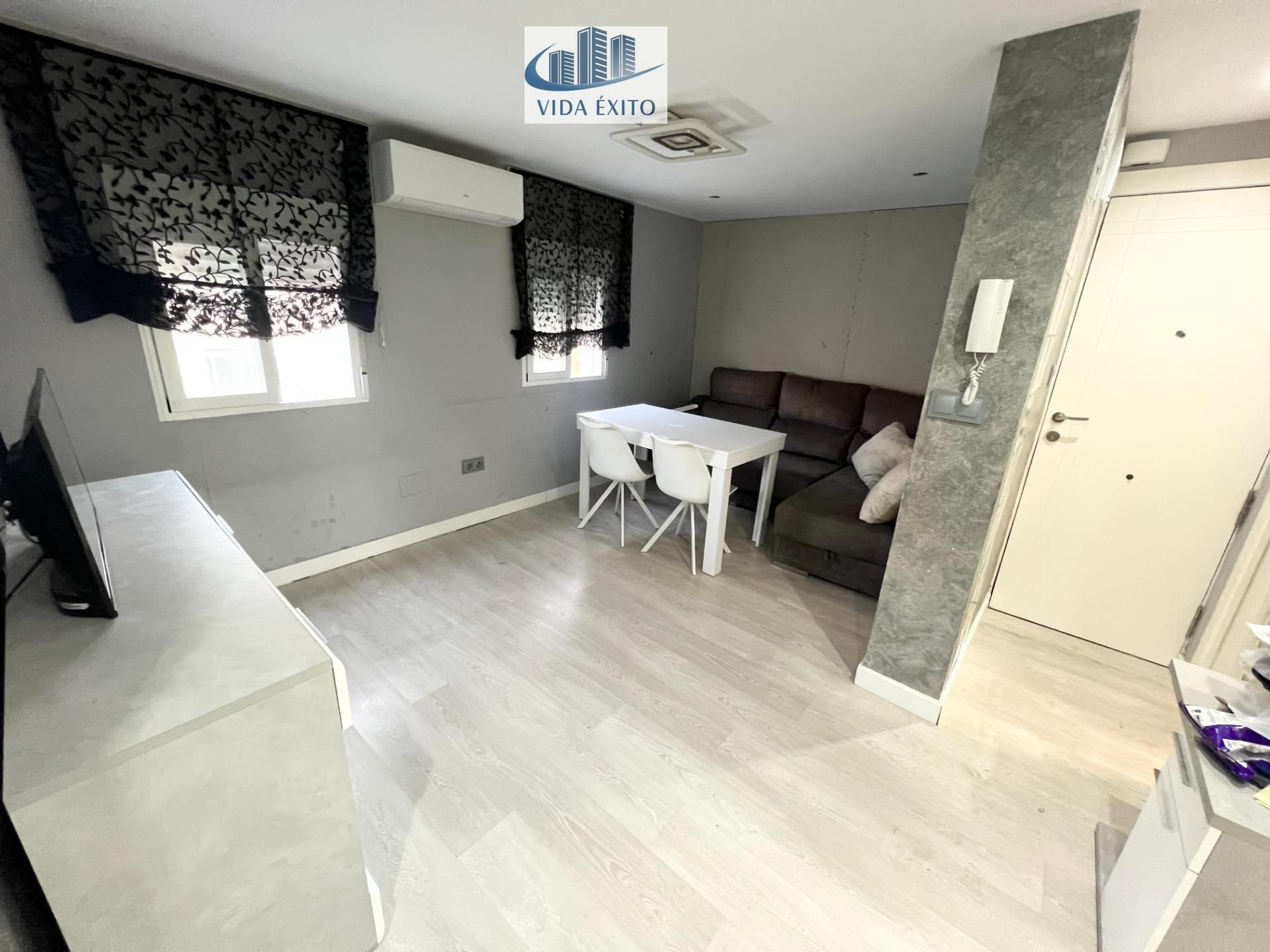 Sala d'estar de Pis de lloguer en  Jaén Capital