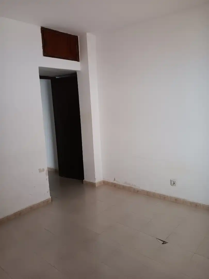 Flat for sale in Sevilla  with Air Conditioner