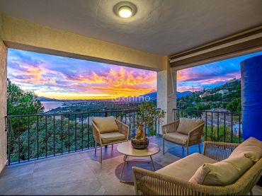 Country house with balcony for sale in Altea Hills