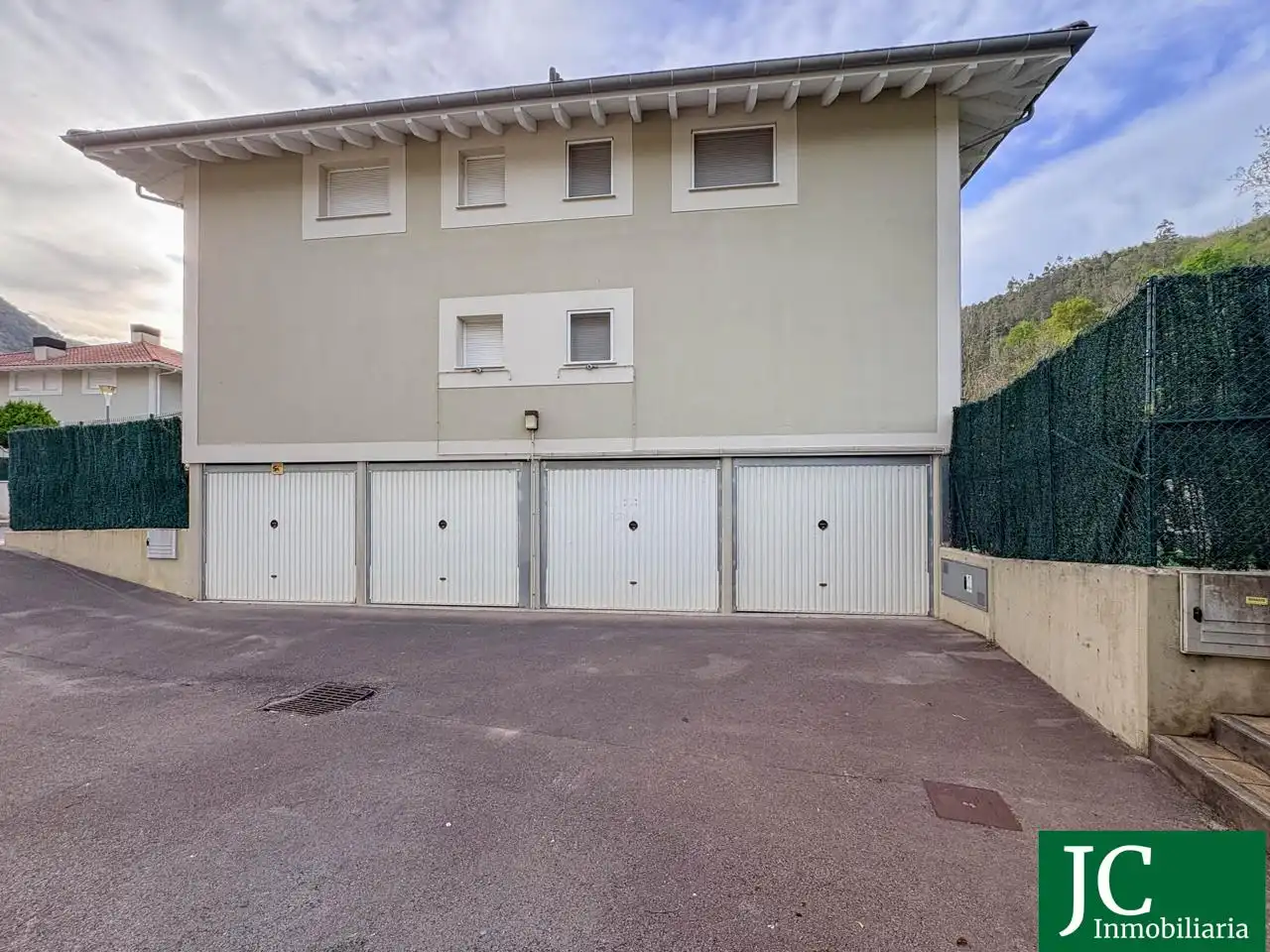 Casa adosada en venta en Arredondo