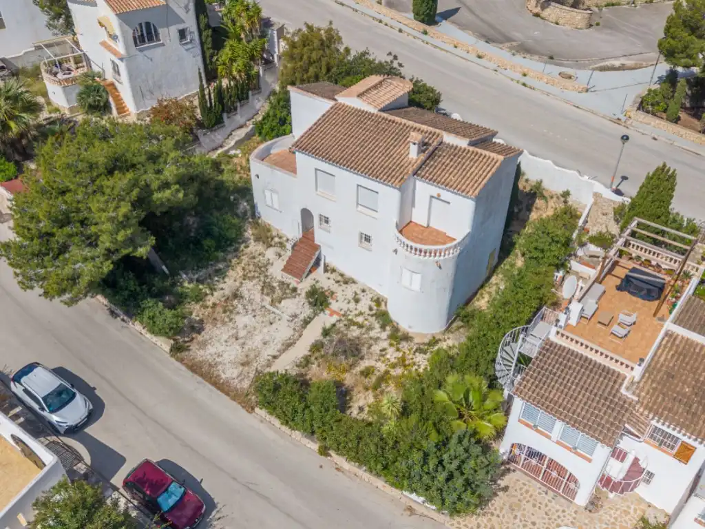 Vista exterior de Casa o xalet en venda en Benitachell / El Poble Nou de Benitatxell amb Aire condicionat, Terrassa i Piscina comunitària