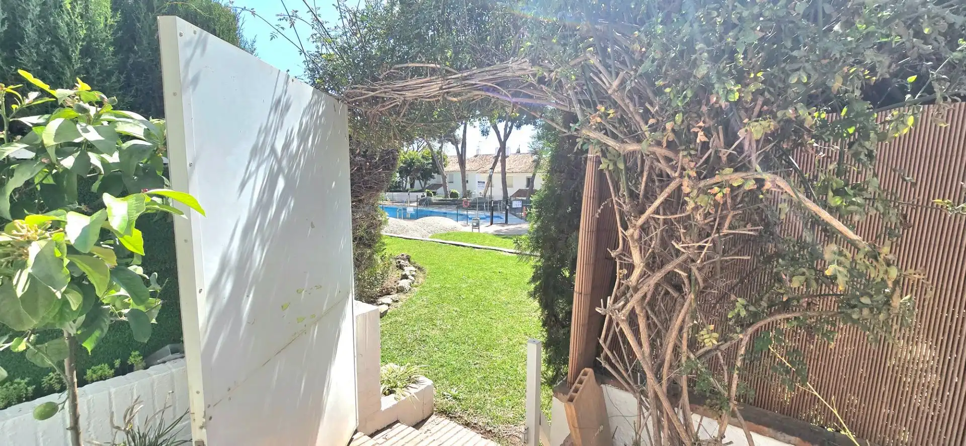 Jardí de Planta baixa en venda en Marbella amb Aire condicionat, Jardí privat i Terrassa