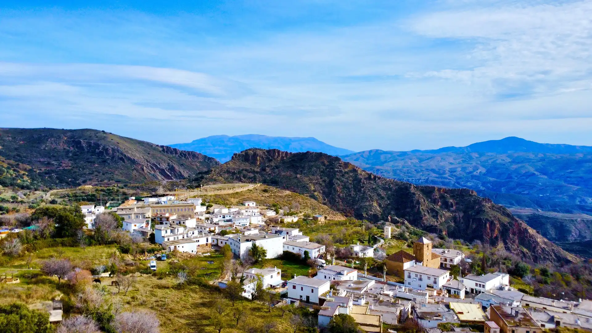 Exterior view of Buildings for sale in Juviles  with Alarm