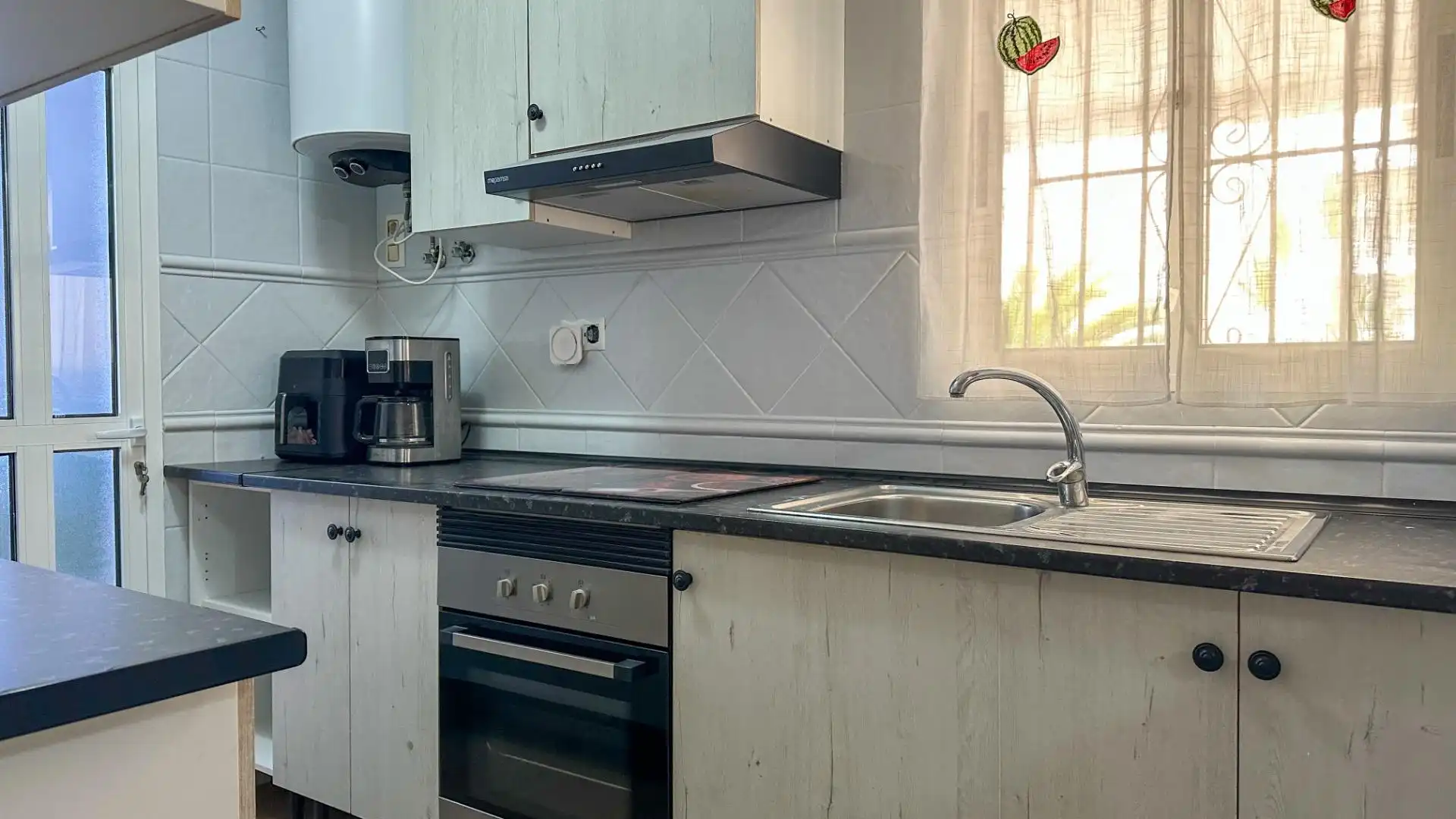 Cocina de Dúplex en venta en San Miguel de Salinas